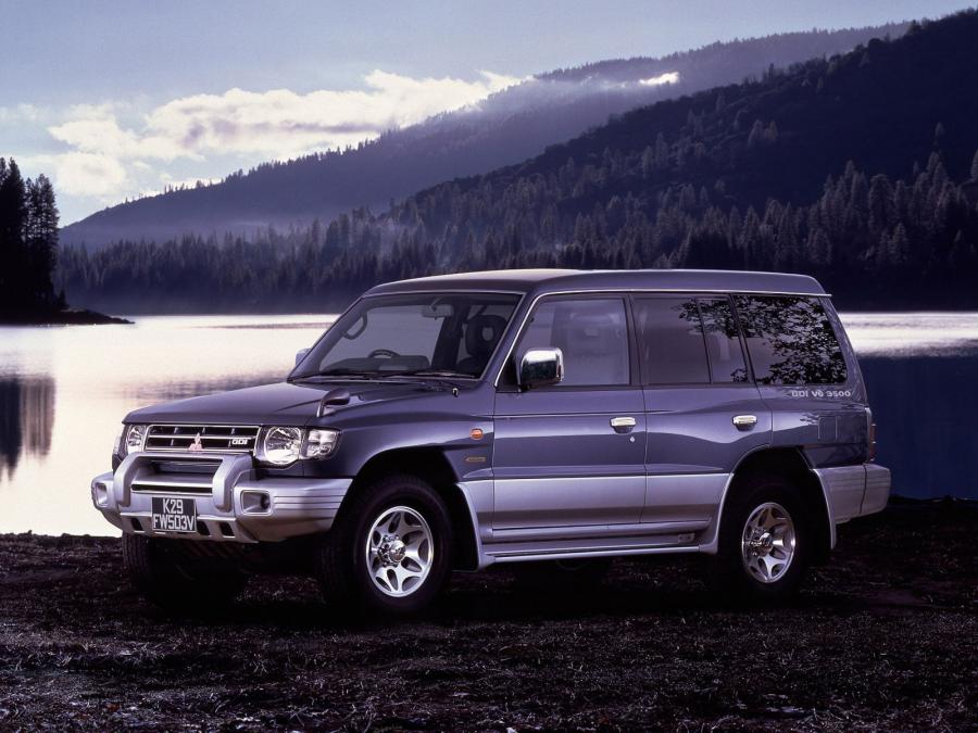  Mitsubishi Pajero Wagon 1997 года  (фото 3 из 7)